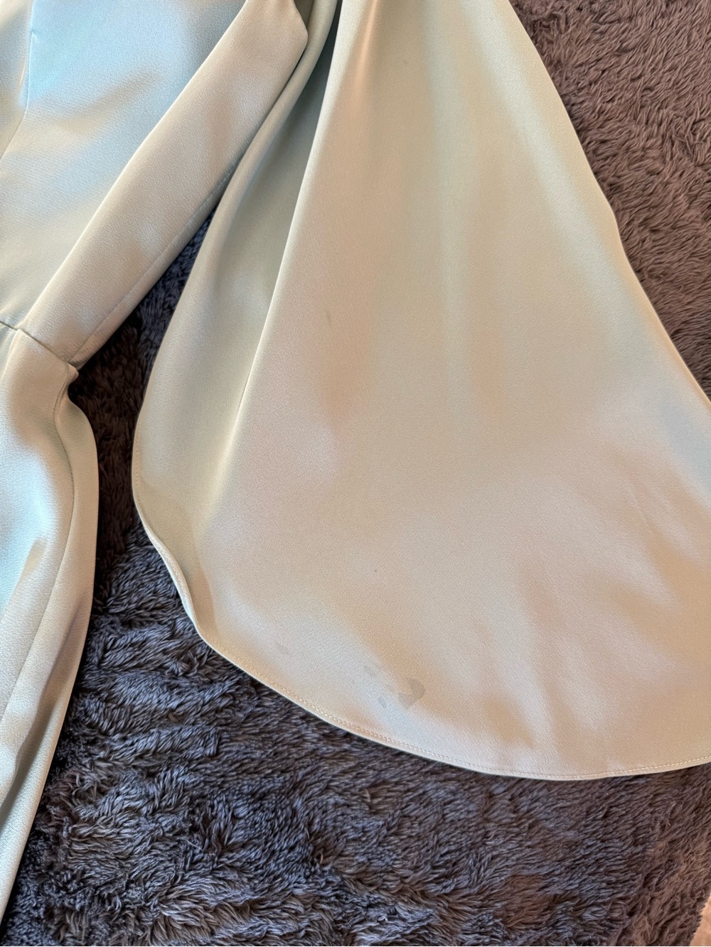 Light Green Dress with Slit - Picture 5 of 6